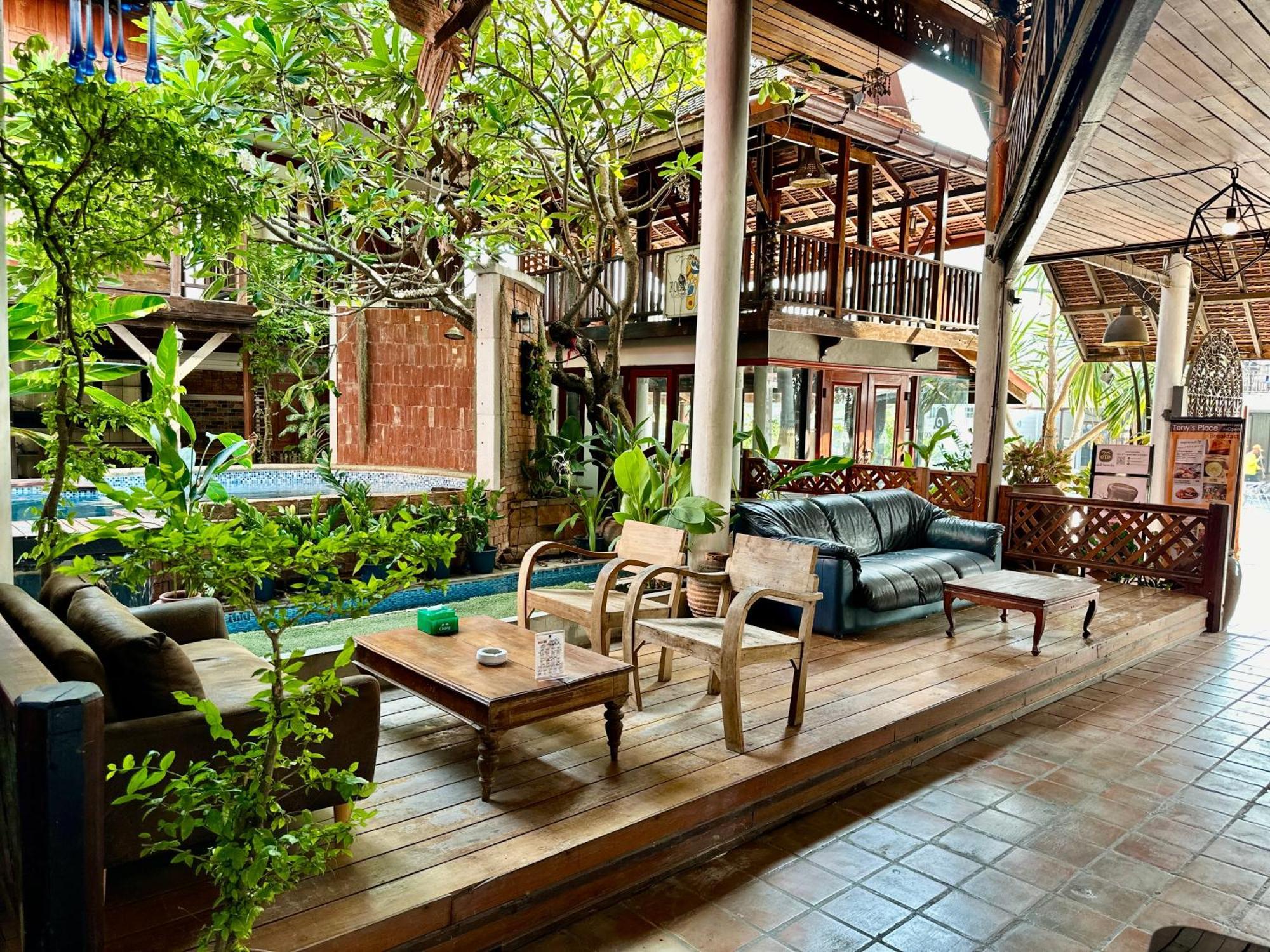 Tony'S Place Ayutthaya Eksteriør billede