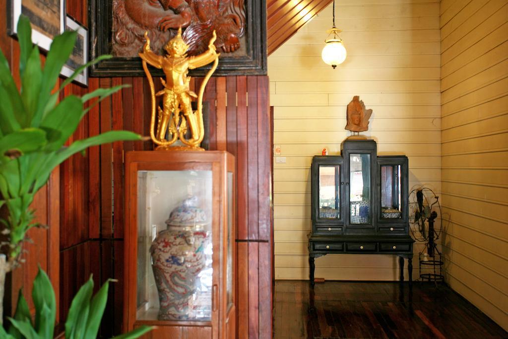 Tony'S Place Ayutthaya Eksteriør billede