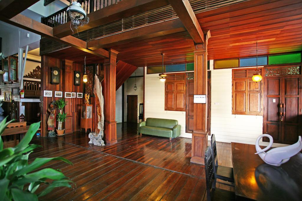 Tony'S Place Ayutthaya Eksteriør billede